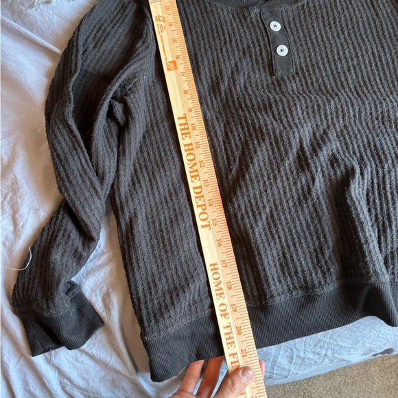 alfani intimates L Women’s Crew Neck Gray Sweater Button Pull Over NWOT Comfy - Picture 10 of 11